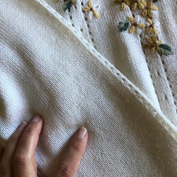 VTG 80s Floral Embroidered Knit Sweater XS Cream Cottagecore Romantic Coquette - Picture 8 of 10